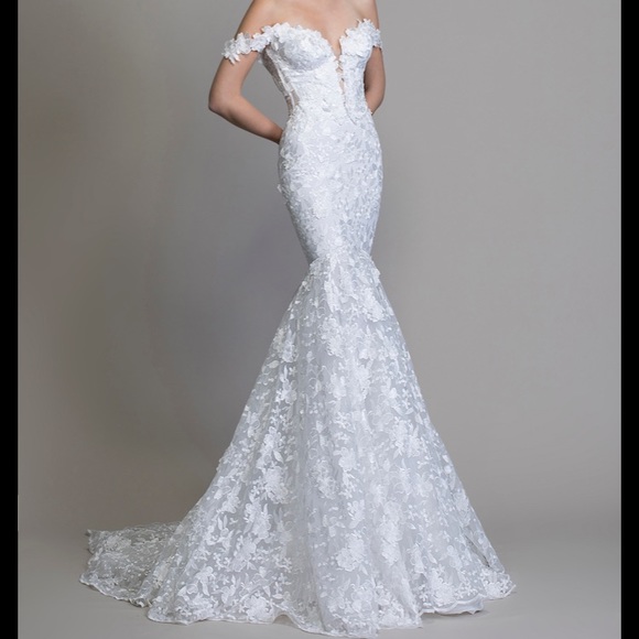 Pnina Tornai Wedding Gown - Picture 2 of 6